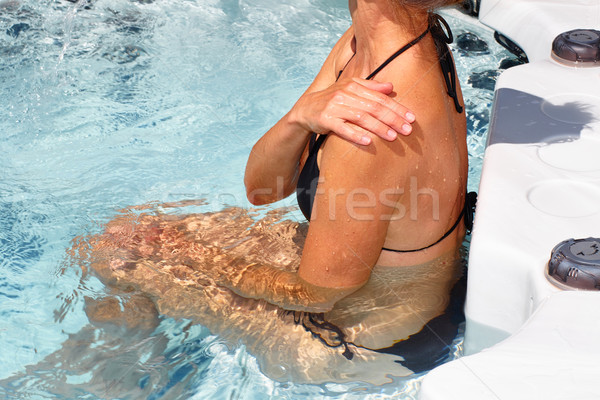 Mooie vrouw ontspannen hot tub jonge water lichaam Stockfoto © Kurhan