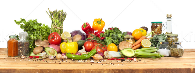 Stock foto: Gemüse · Holztisch · isoliert · weiß · Essen