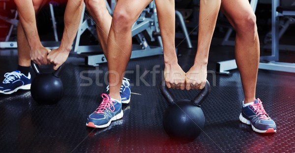 Kezek súlyzó sportos nő testmozgás súlyzók Stock fotó © Kurhan