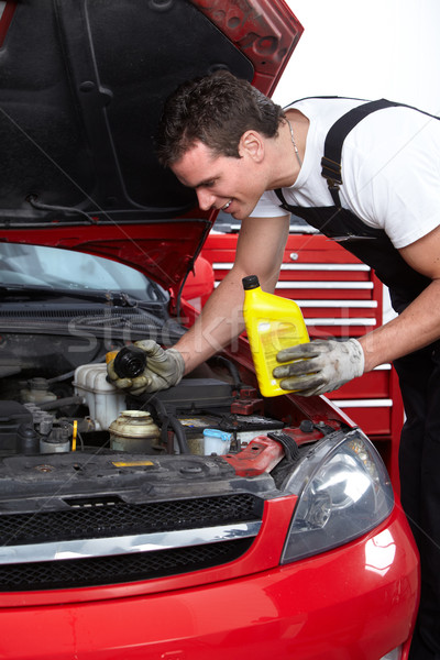 Foto stock: Mecánico · de · automóviles · guapo · mecánico · de · trabajo · auto · reparación