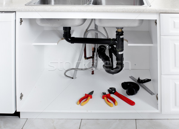 Sanitare Unelte instalator bucătărie serviciu acasă Imagine de stoc © Kurhan