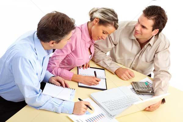 Сток-фото: деловые · люди · команда · улыбаясь · рабочих · служба · ноутбука