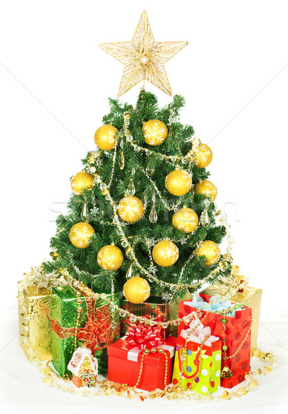 Сток-фото: рождественская · елка · подарки · изолированный · белый · дизайна · мяча