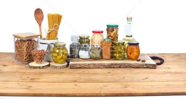 Ogórki konserwowe żywności warzyw szkła jar tabeli Zdjęcia stock © Kurhan