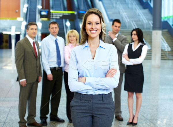 Foto stock: Mulher · de · negócios · grupo · trabalhadores · pessoas · de · negócios · moderno · ouvir