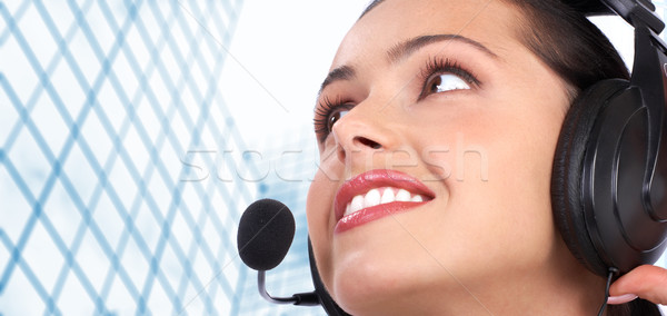 Centre d'appel opérateur belle casque isolé blanche Photo stock © Kurhan