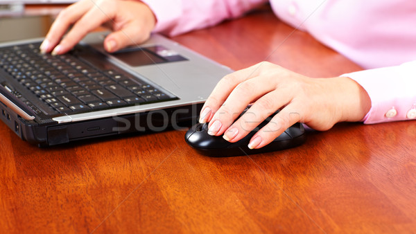 Hand computermuis business lifestyle vrouw internet Stockfoto © Kurhan