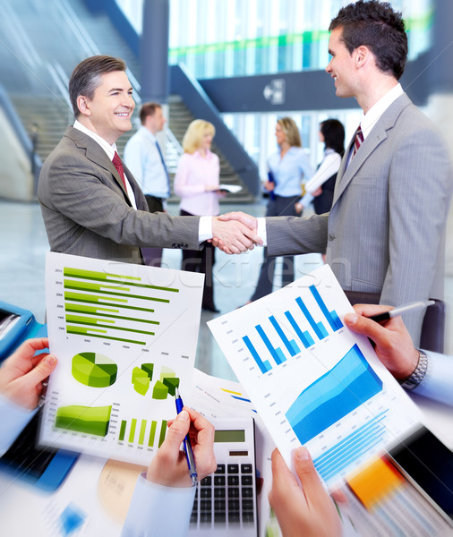 Affaires handshake gens d'affaires travail graphiques financière Photo stock © Kurhan