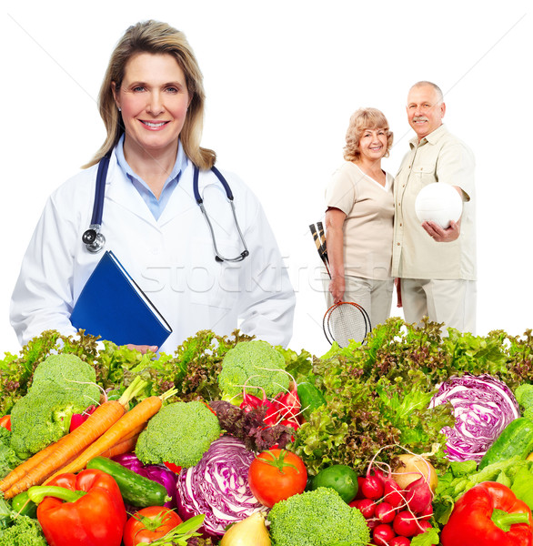Foto stock: Médico · nutricionista · família · legumes · dieta · saudável · nutrição