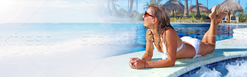 Vrouw zwembad mooie vrouw ontspannen zwembad vakantie Stockfoto © Kurhan