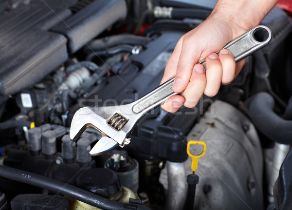 Auto usługi strony klucz mechanik naprawy Zdjęcia stock © Kurhan