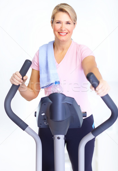 Tornaterem fitnessz mosolyog idős nő edz nő Stock fotó © Kurhan