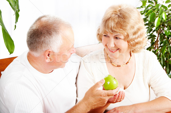 Zdjęcia stock: Starszych · para · szczęśliwy · świeże · owoce · kobieta