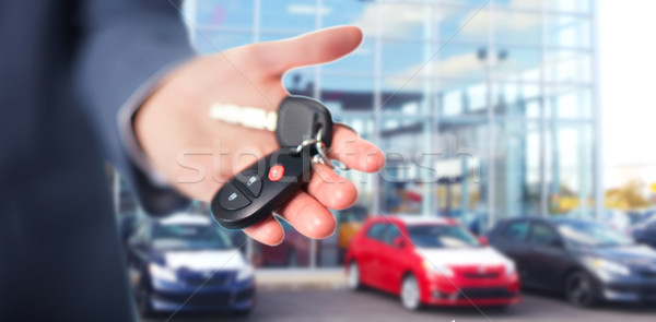 Las llaves del coche mano transporte conducción coche hombre Foto stock © Kurhan