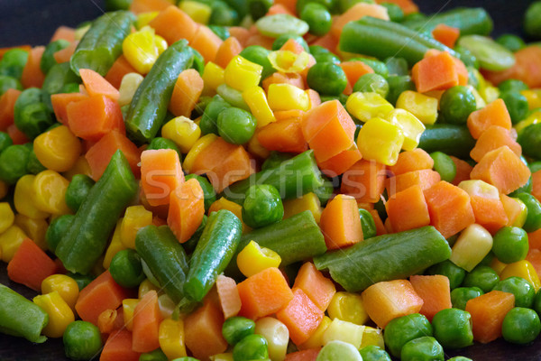 Zöldségek keverék főtt zöldborsó zöldbab egészséges étrend Stock fotó © Kurhan
