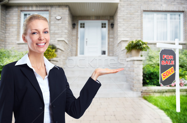 Foto stock: Mulher · casa · venda · construção