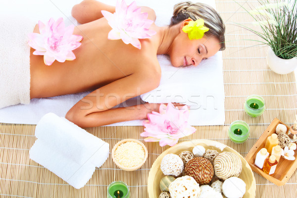 Spa masaj frumos relaxa femeie Imagine de stoc © Kurhan