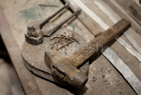 Alten Bau Werkzeuge rostigen Jahrgang Workshop Stock foto © Kurhan