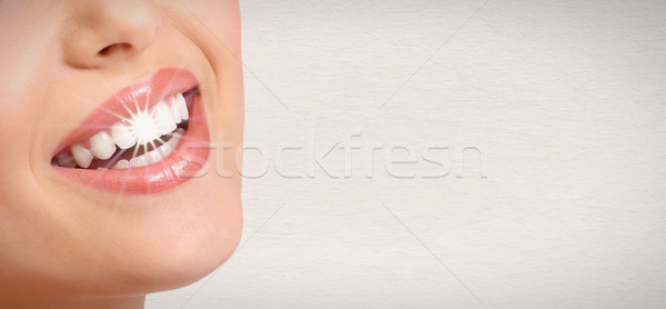 Gelukkig vrouw glimlach vrouw witte tanden Stockfoto © Kurhan