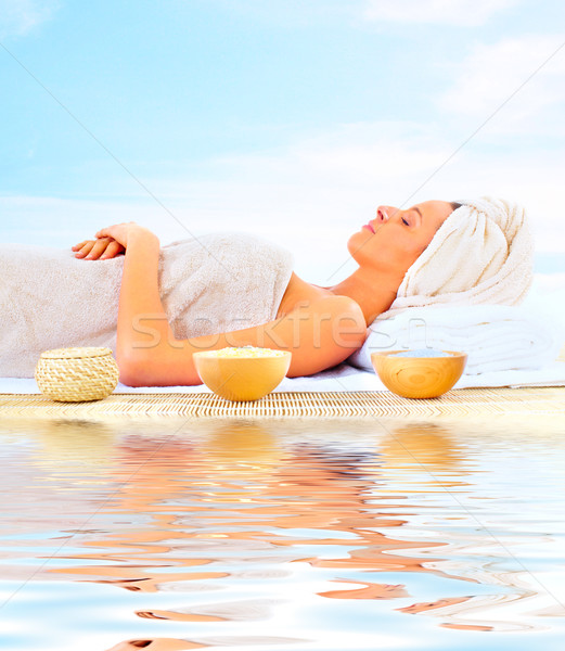 Estância termal massagem belo mulher jovem relaxar mulher Foto stock © Kurhan