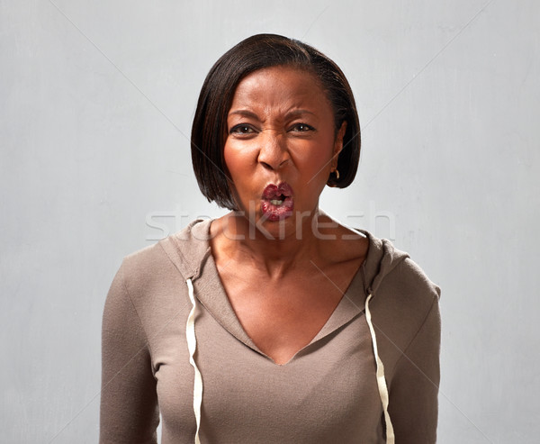 Foto stock: Zangado · africano · americano · mulher · fúria · gritando · escuro