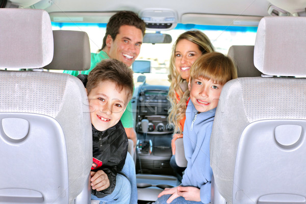 Rodziny samochodu uśmiechnięty szczęśliwą rodzinę kobieta dziecko Zdjęcia stock © Kurhan