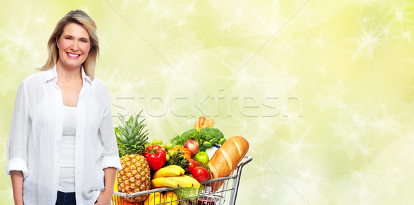 [[stock_photo]]: Belle · supérieurs · femme · épicerie · panier