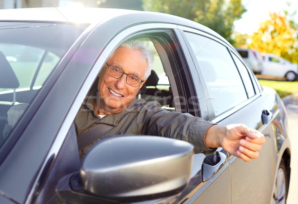 Senior auto bestuurder oude man voertuig vervoer Stockfoto © Kurhan