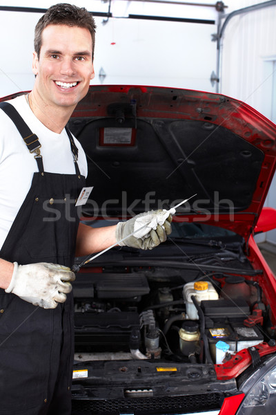 Foto stock: Mecánico · de · automóviles · guapo · mecánico · de · trabajo · auto · reparación