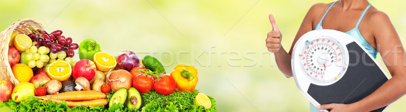 Jeunes asian femme échelles jeune femme alimentation saine [[stock_photo]] © Kurhan