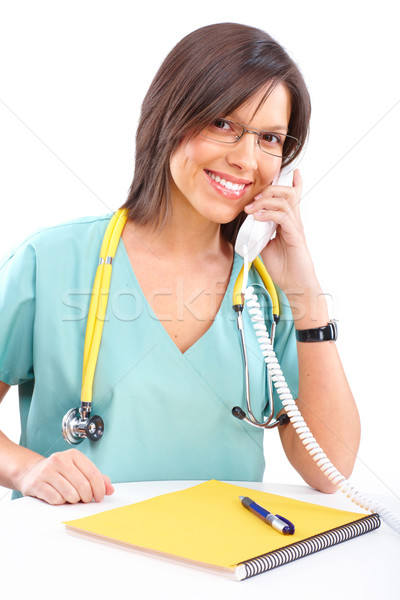 [[stock_photo]]: Médecin · souriant · médicaux · téléphone · isolé · blanche