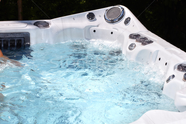 Hot tub luxe water spa massage gezondheid Stockfoto © Kurhan