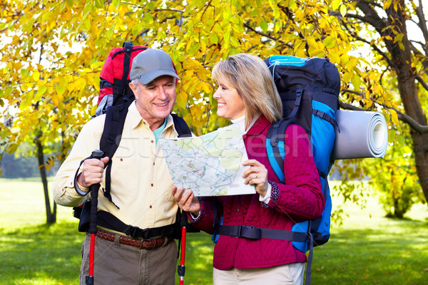 Wandelen gelukkig trekking familie man Stockfoto © Kurhan