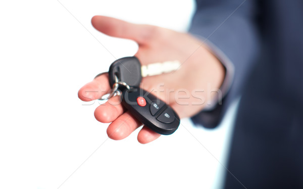 Cheile de la masina mână izolat alb maşină om Imagine de stoc © Kurhan
