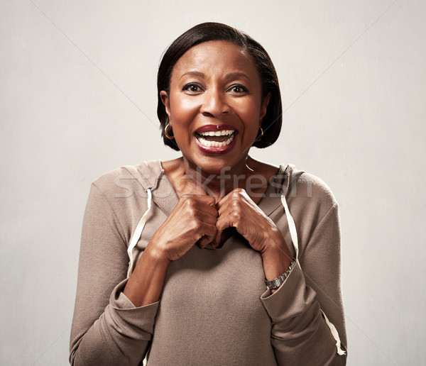 Сток-фото: счастливым · удивленный · черную · женщину · смеясь · афроамериканец