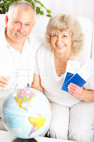Glimlachend gelukkig ouderen paar tickets Stockfoto © Kurhan