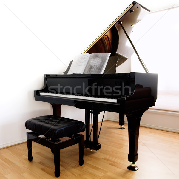 Piano à queue tabouret modernes livre piano Rock [[stock_photo]] © kwest