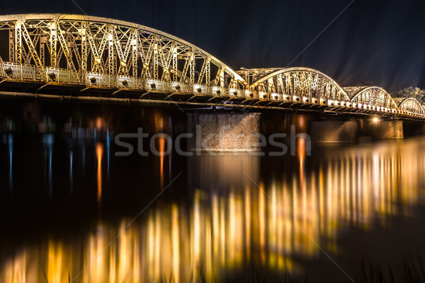 Noapte vedere pod panoramic oraş noapte Imagine de stoc © kyolshin