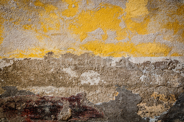 Edad pared sucio amarillo color edificio Foto stock © kyolshin