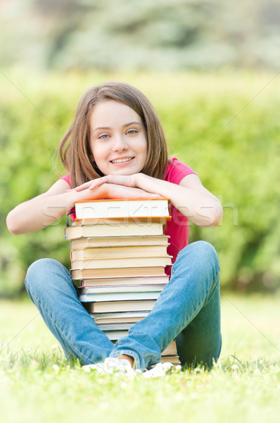 Stockfoto: Gelukkig · student · meisje · vergadering · boeken