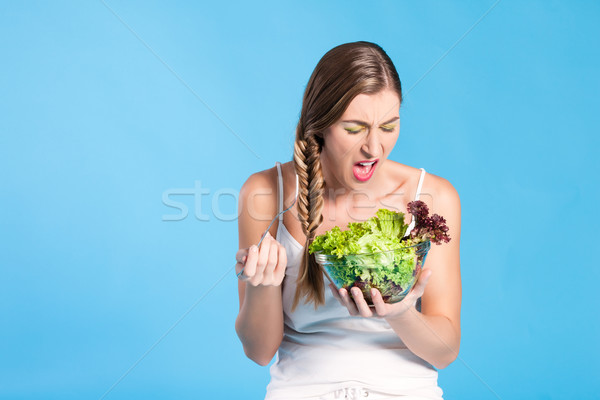 Saudável nutrição mulher jovem salada alimentação saudável mulher Foto stock © Kzenon