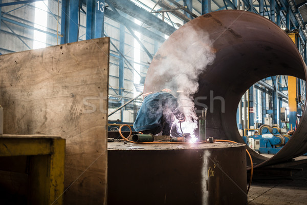 Stok fotoğraf: Işçi · kaynak · iç · fabrika · üretim · endüstriyel