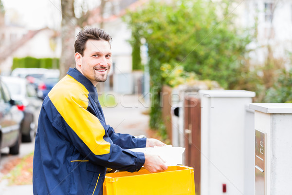 Stock foto: Briefträger · Briefe · Mailbox · Mann · schriftlich · Fahrrad