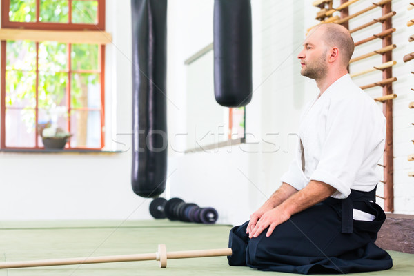 Mann Aikido Kampfkünste Holz Schwert Ausbildung Stock foto © Kzenon