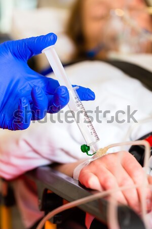 Ader bloed schenking kliniek verpleegkundige paramedicus Stockfoto © Kzenon