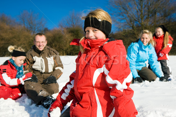 Famiglia palla di neve lotta ragazzi inverno top Foto d'archivio © Kzenon