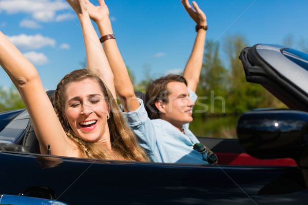 Kabriolet lata dzień podróży młodych Zdjęcia stock © Kzenon