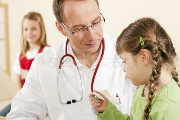 Foto stock: Pediatra · médico · criança · paciente · prática
