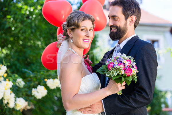 Foto stock: Noiva · noivo · casamento · ler · hélio · balões