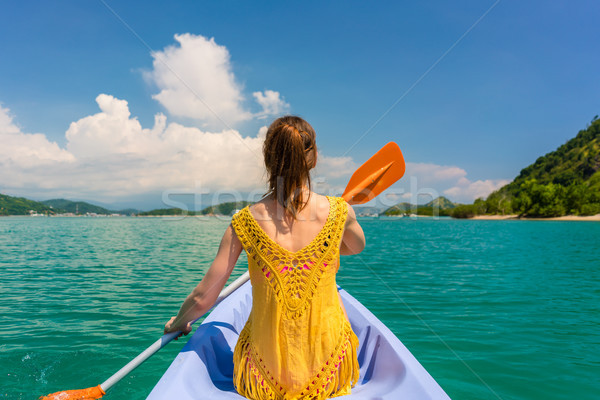 Foto stock: Mulher · jovem · canoa · férias · ilha · mar